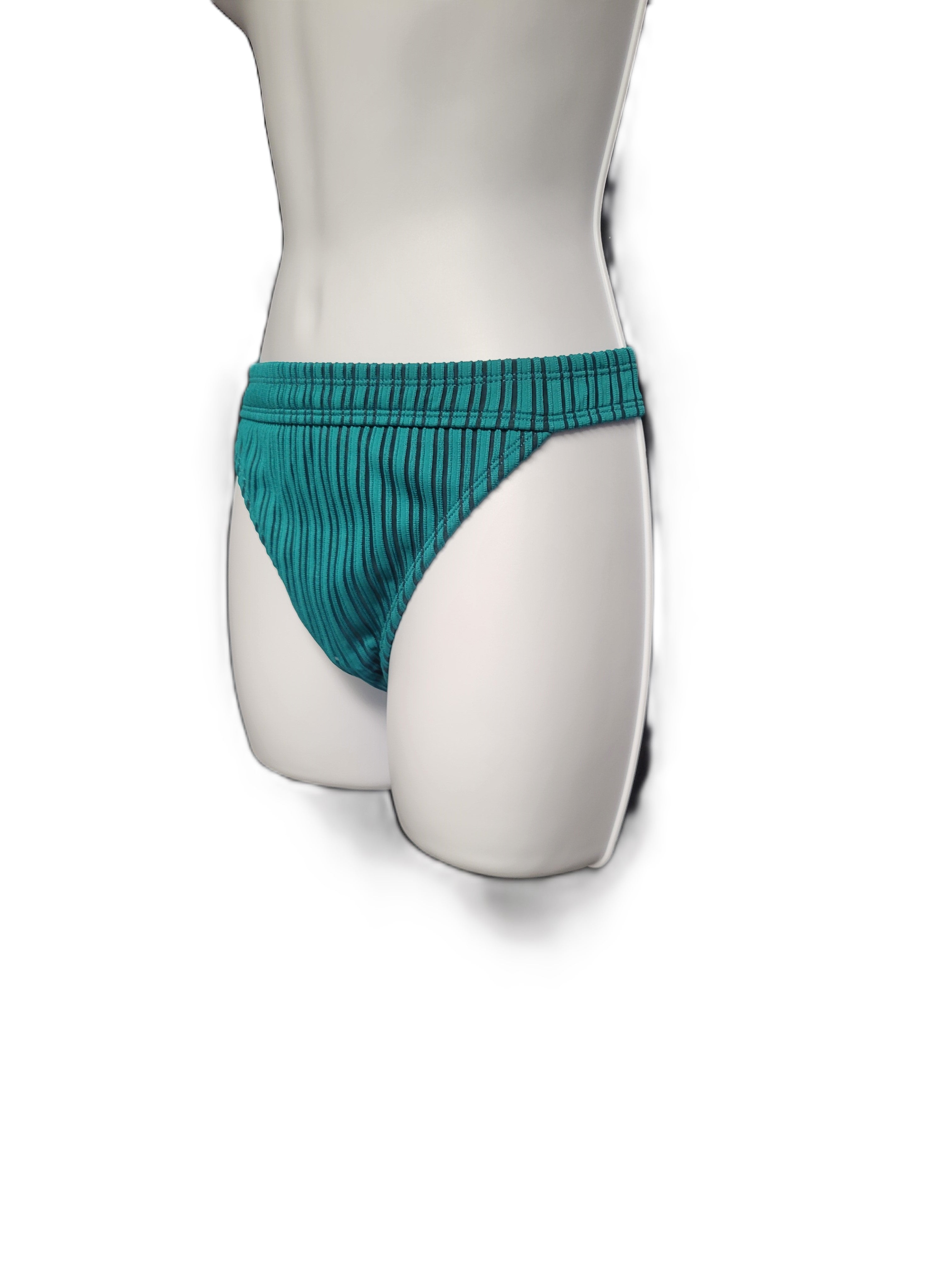 Salt + Cove Juniors' Don't Mesh with Me Banded Hipster Bottoms In Evergreen