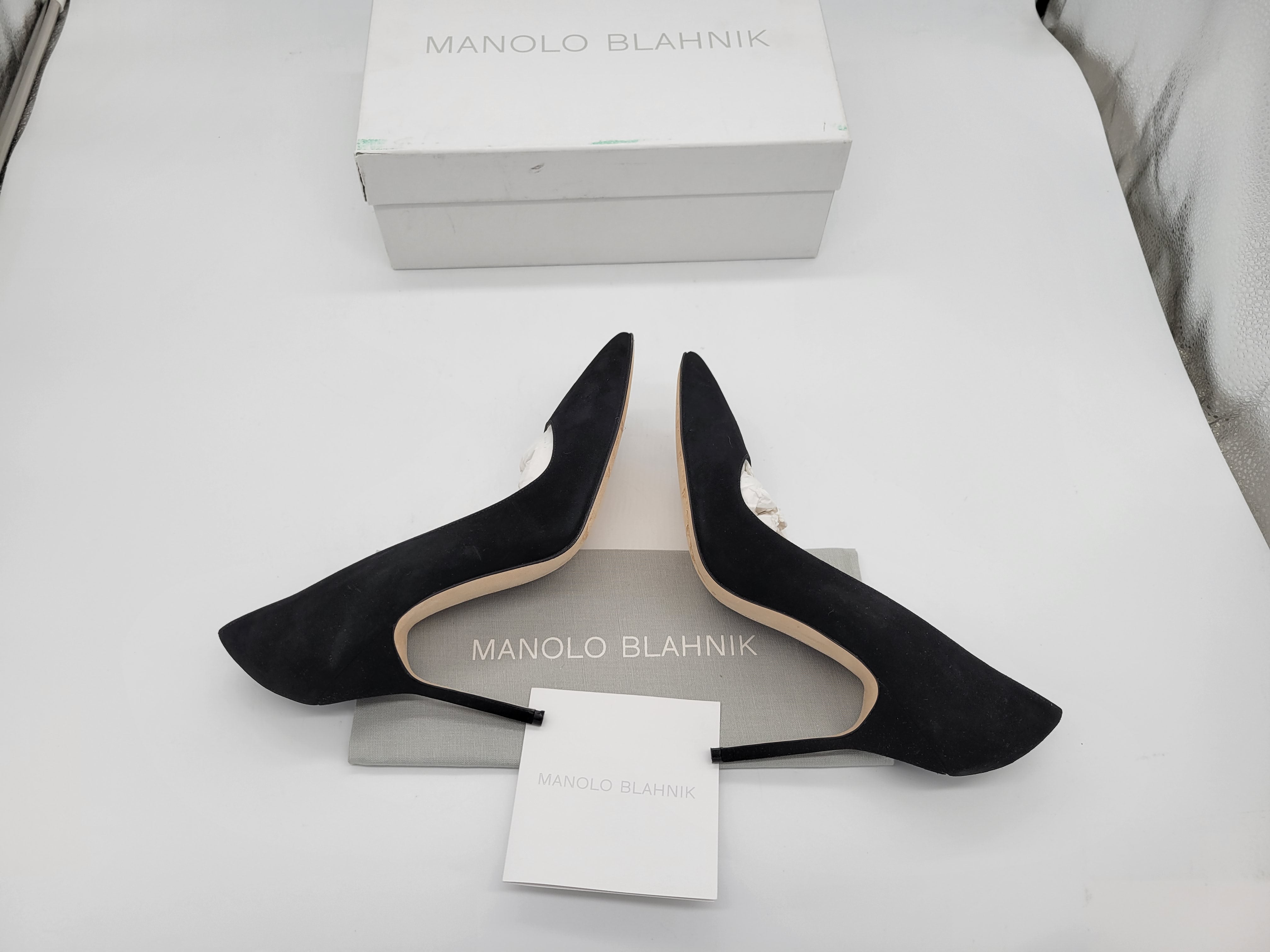 Manolo Blahnik BB 105 Suede Pumps in Black Suede WOMEN'S SIZE 40