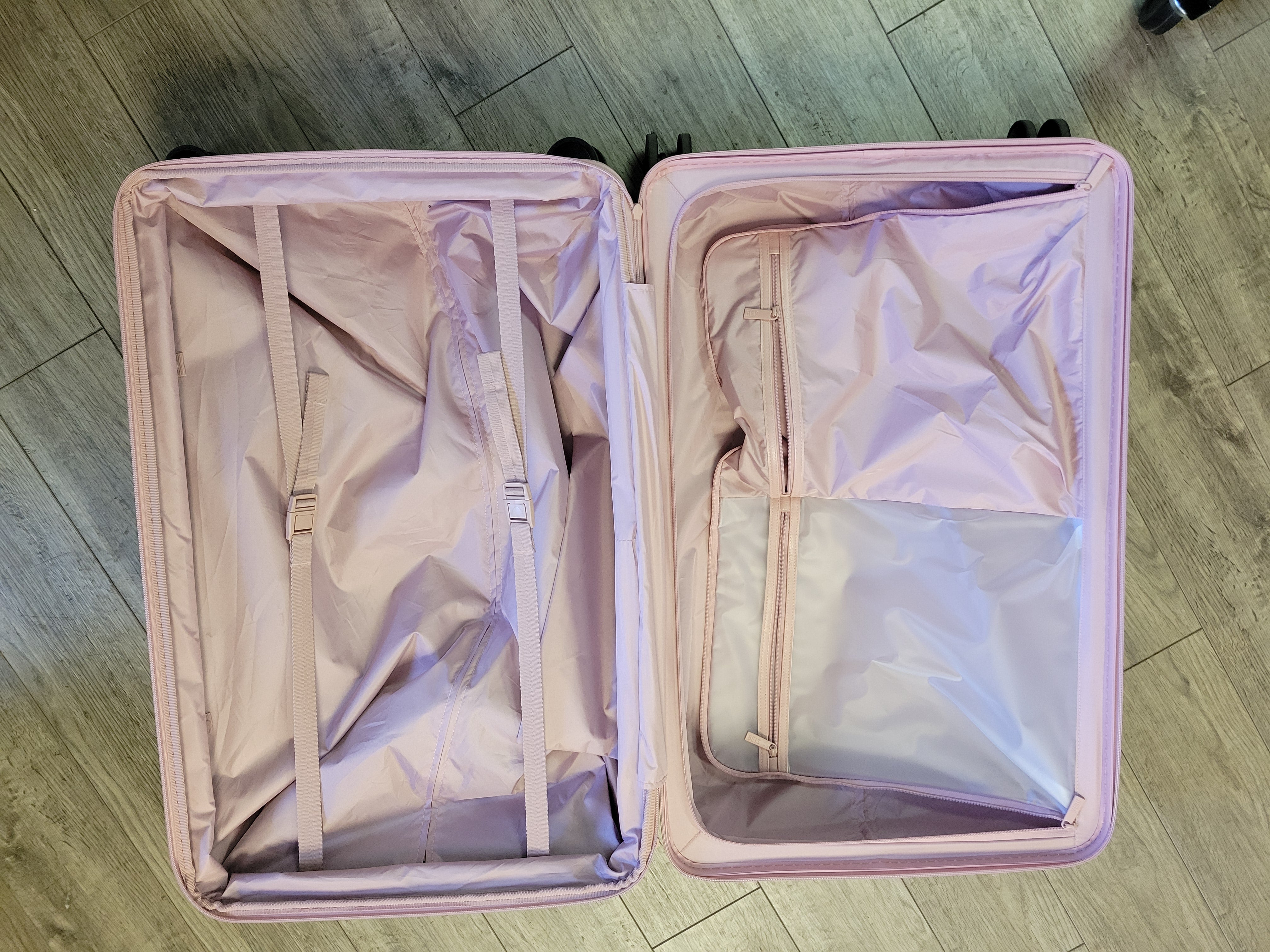 BEIS The 29" Check-In Roller in Atlas Pink